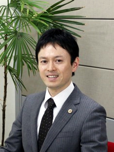 弁護士 中嶋慎治